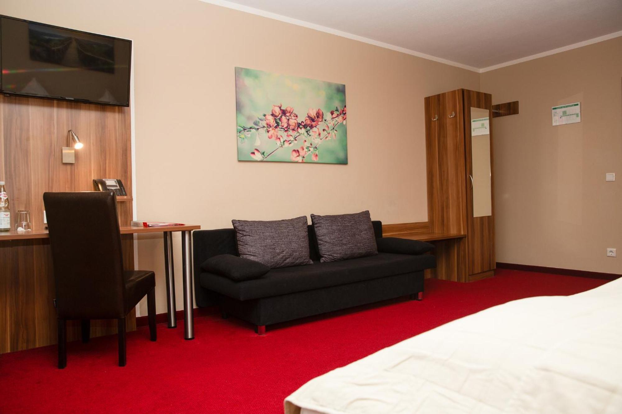 אינגולשטאט Auwald Hotel מראה חיצוני תמונה
