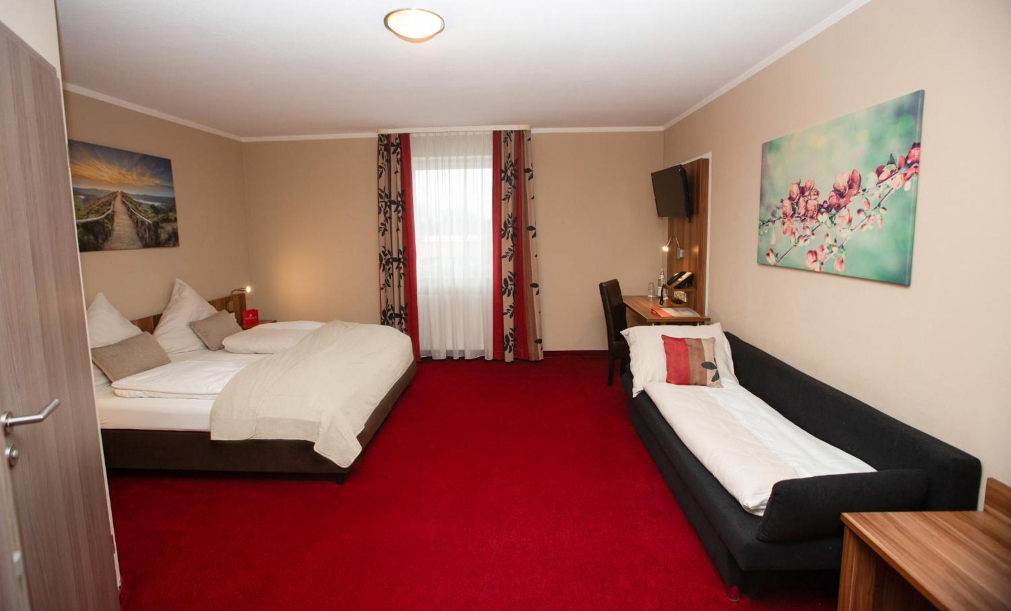 אינגולשטאט Auwald Hotel מראה חיצוני תמונה