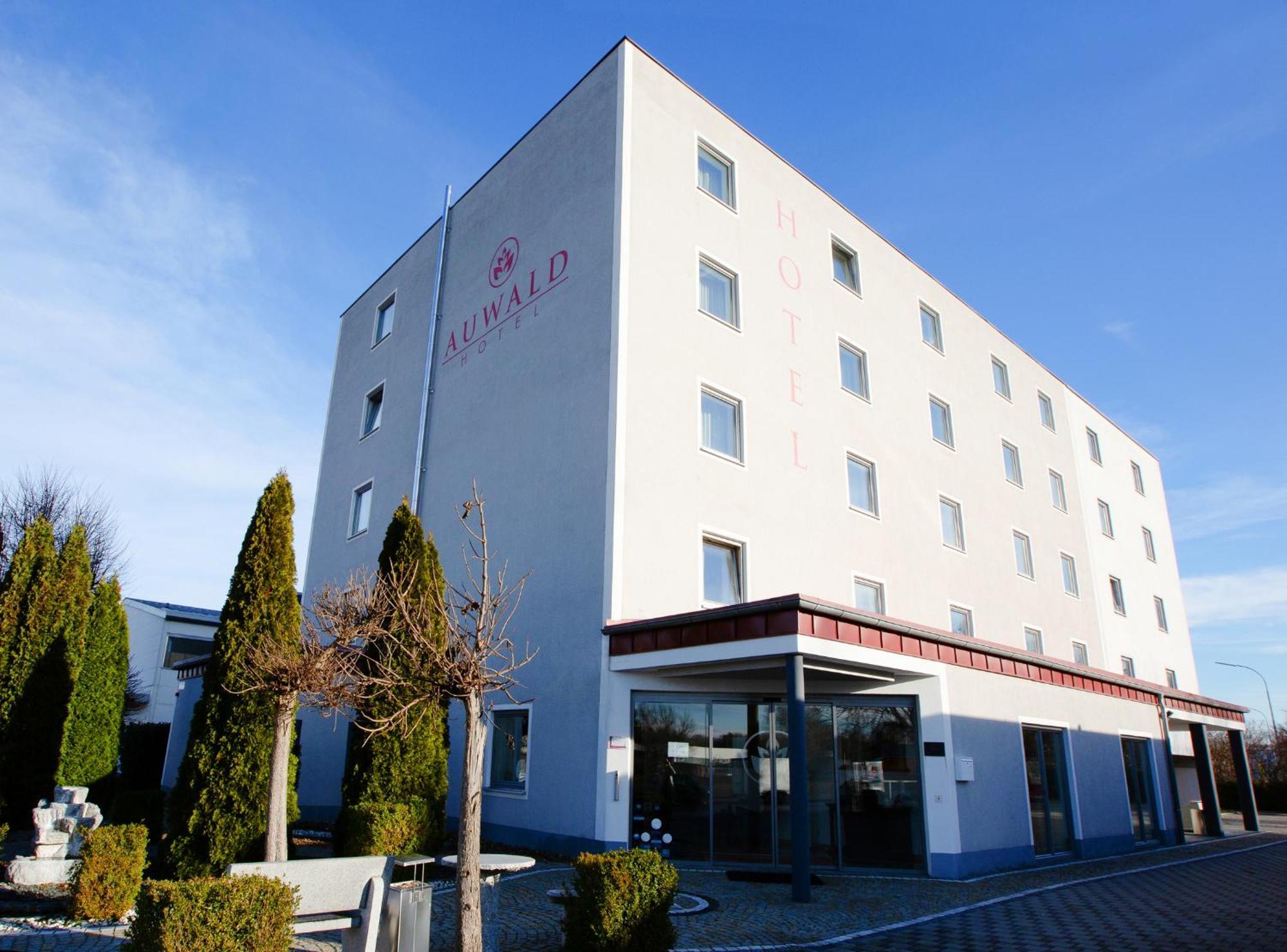 אינגולשטאט Auwald Hotel מראה חיצוני תמונה